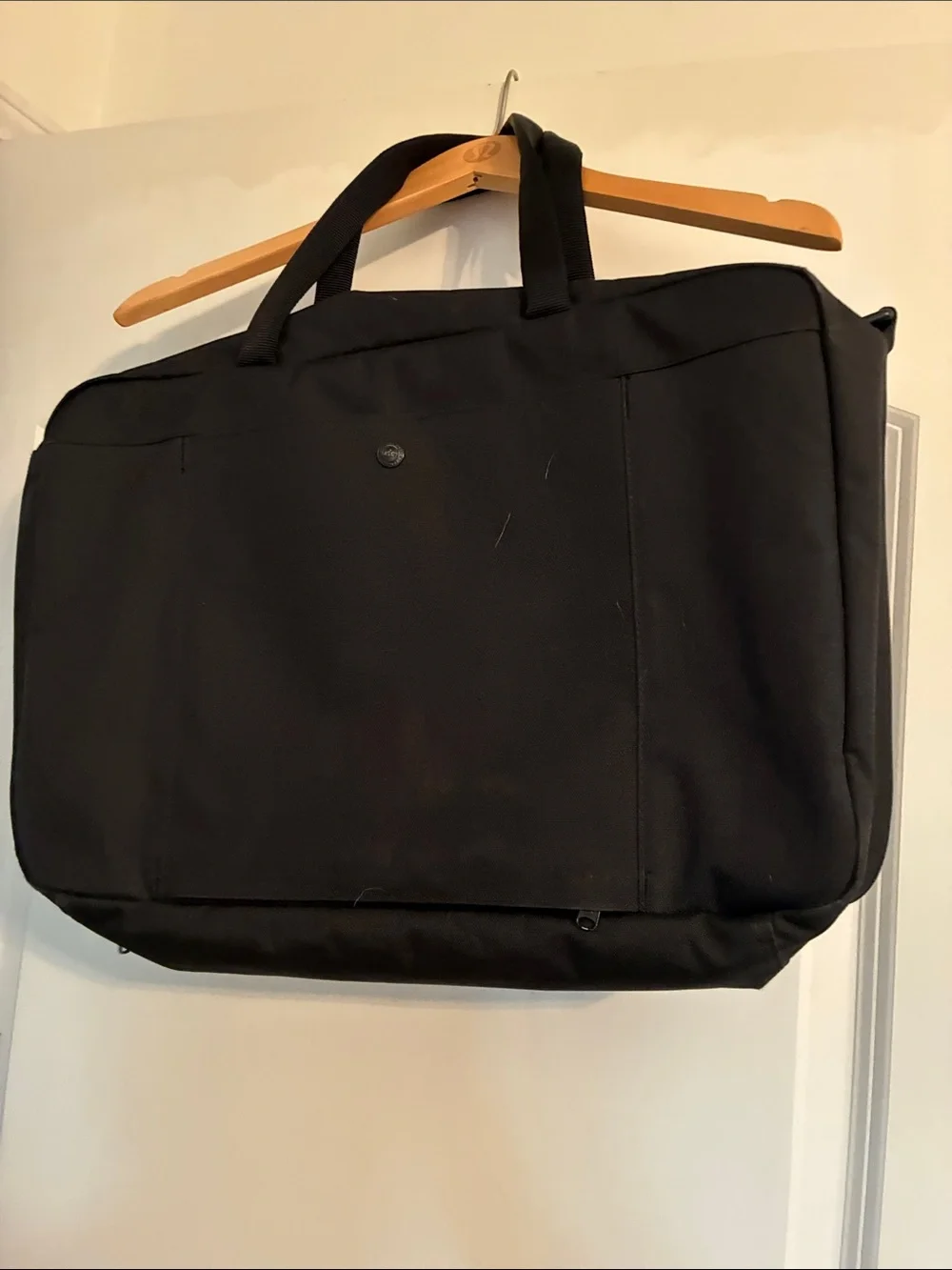 Herschel Supply Company sleek black